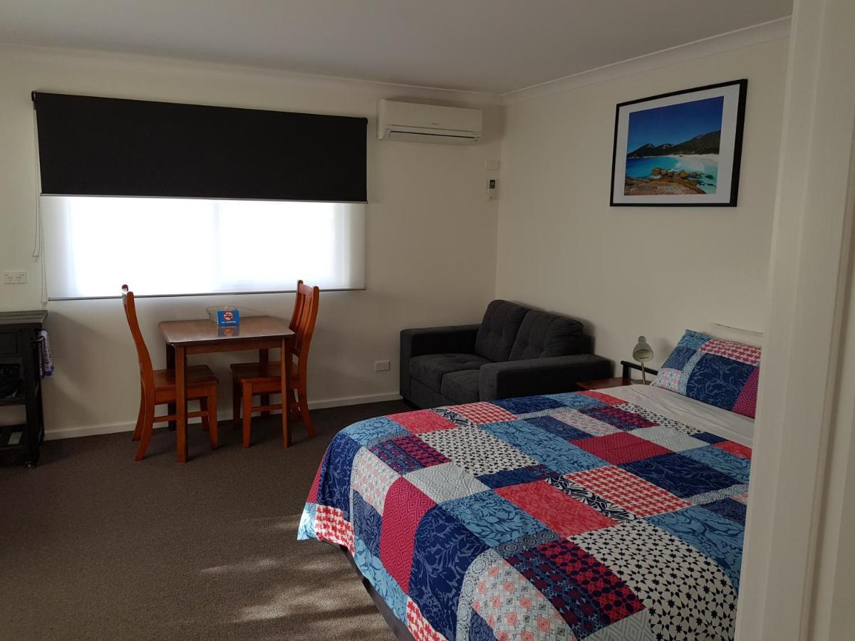 Albany Apartments Extérieur photo