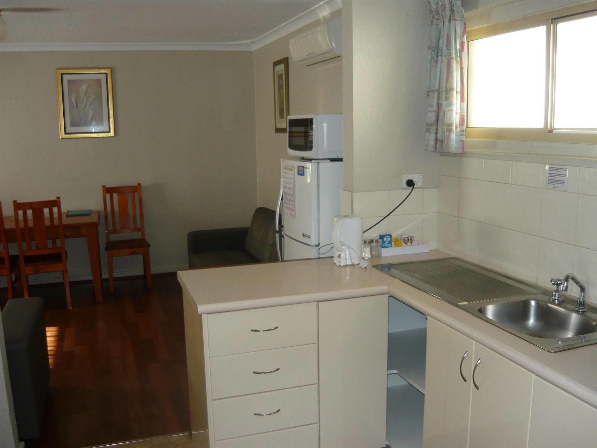 Albany Apartments Extérieur photo