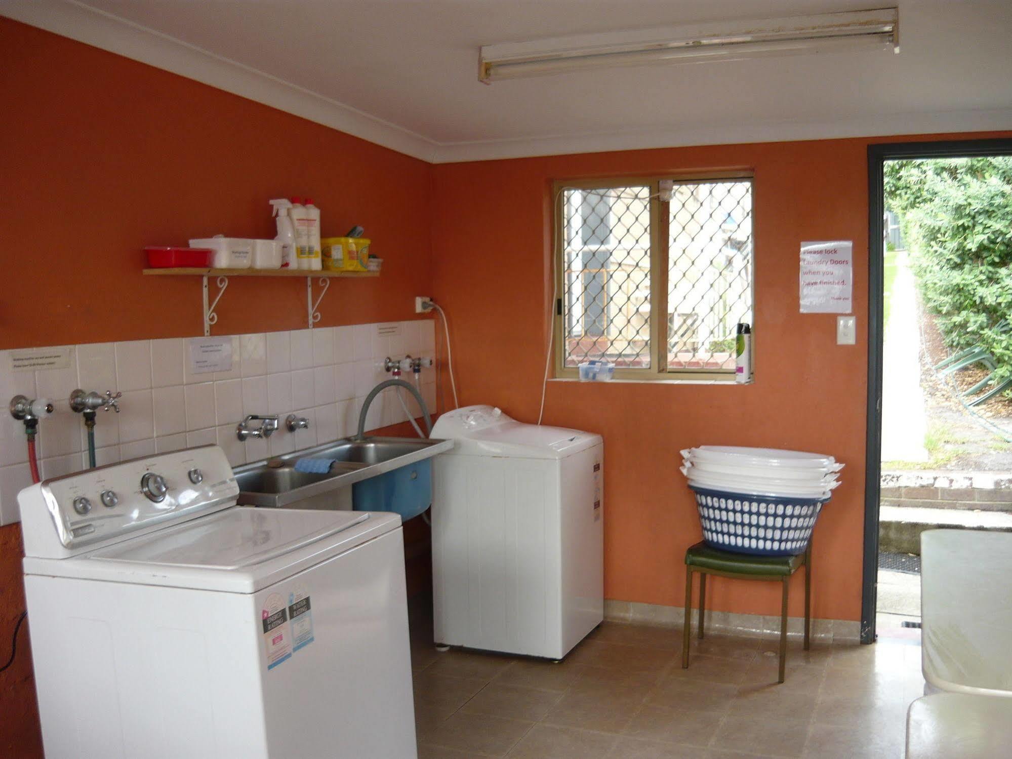 Albany Apartments Extérieur photo