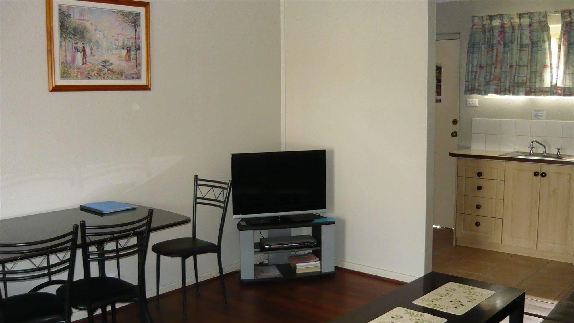 Albany Apartments Extérieur photo