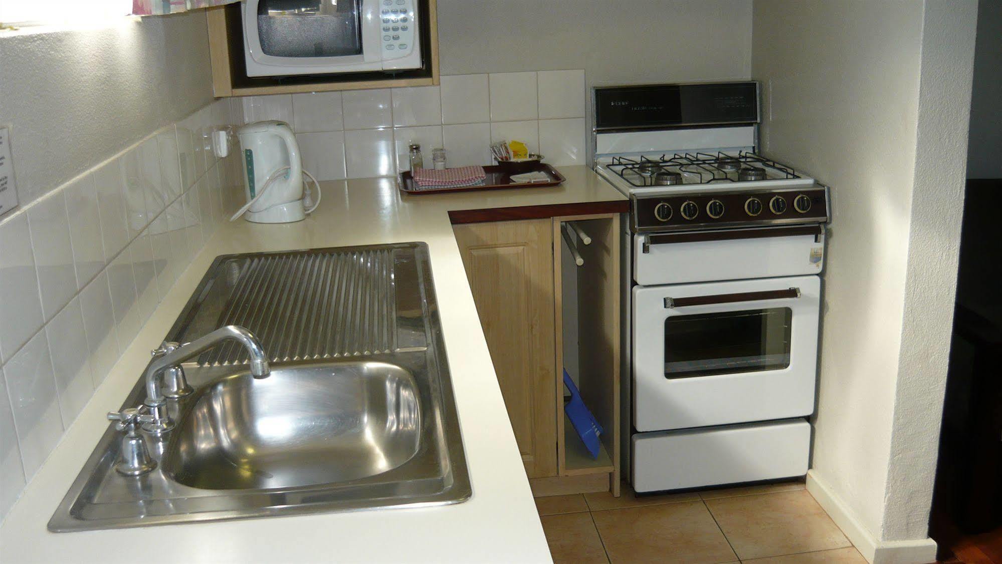 Albany Apartments Extérieur photo